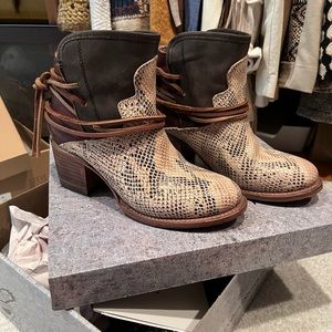 Freebird by Steven Casey Boots in Snake SZ 8